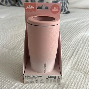 Hydrapeak can cooler